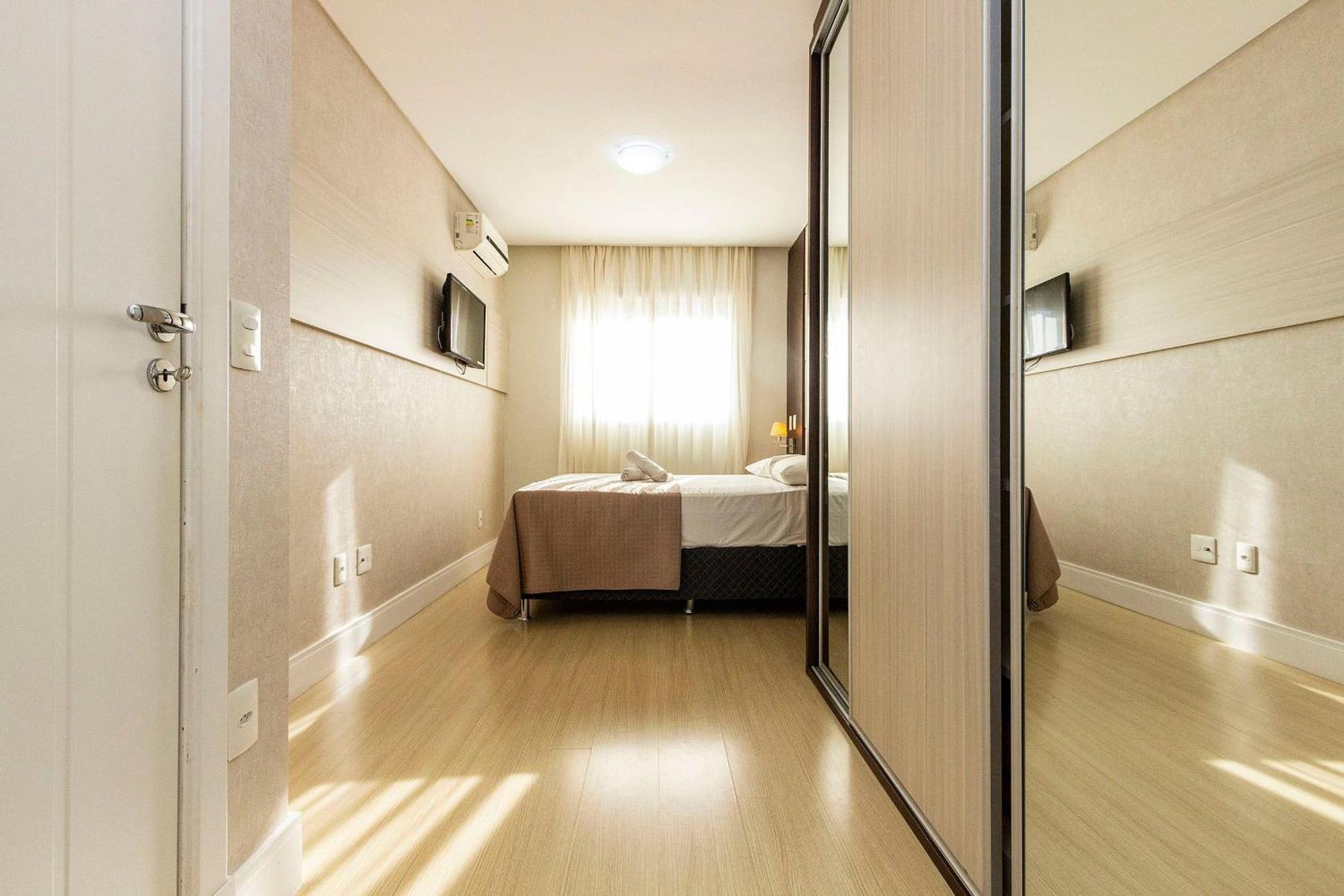 Boulevard 224D - Excelente Apartamento Em Condominio De Luxo No Centro De Bombinhas - Piscina - Jacuzzi - Academia - Portaria 24H. Exterior foto