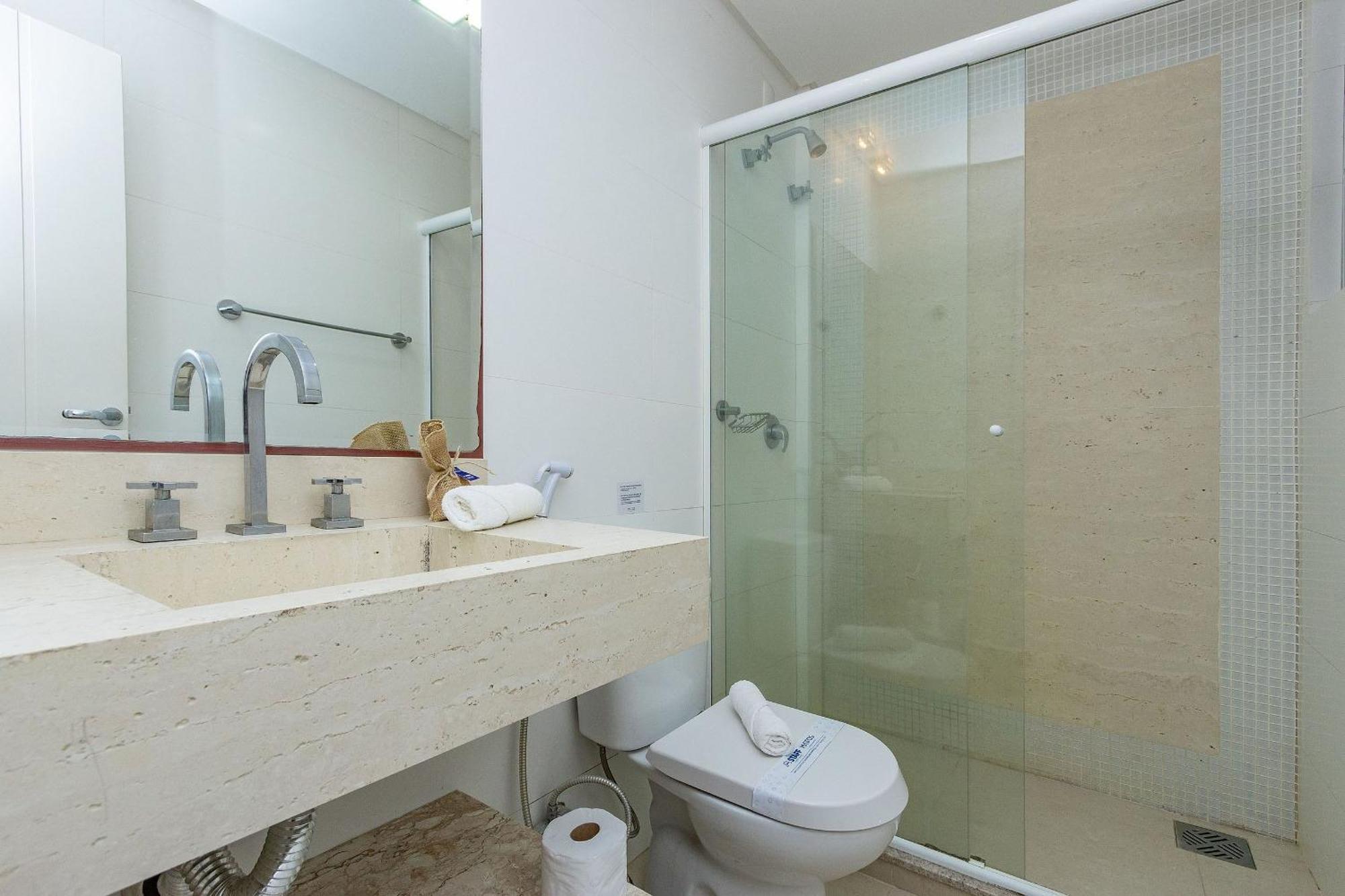 Boulevard 224D - Excelente Apartamento Em Condominio De Luxo No Centro De Bombinhas - Piscina - Jacuzzi - Academia - Portaria 24H. Exterior foto